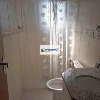 Apartamento em Mongaguá, bairro Centro