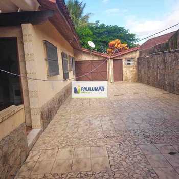 Casa em Praia Grande, bairro Solemar