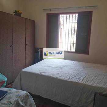 Casa em Praia Grande, bairro Solemar