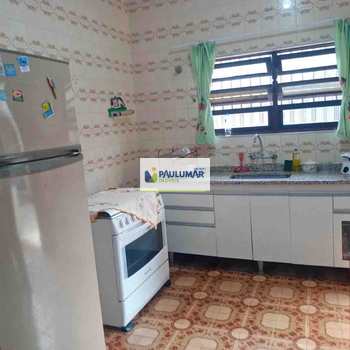 Casa em Praia Grande, bairro Solemar
