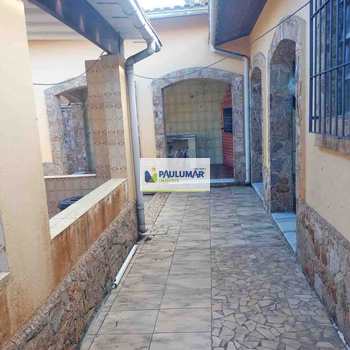 Casa em Praia Grande, bairro Solemar