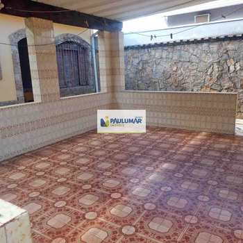 Casa em Praia Grande, bairro Solemar