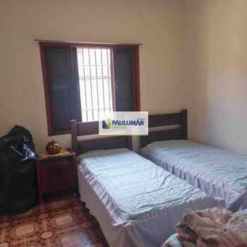 Casa em Praia Grande, bairro Solemar