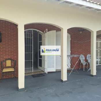 Casa em Praia Grande, bairro Solemar