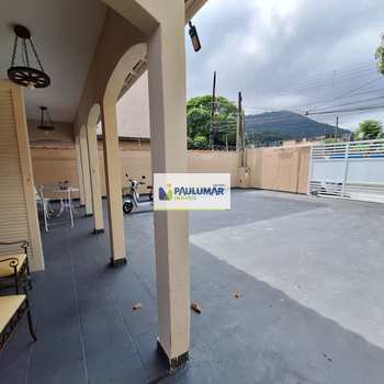 Casa em Praia Grande, bairro Solemar