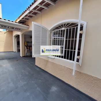 Casa em Praia Grande, bairro Solemar