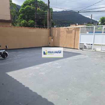 Casa em Praia Grande, bairro Solemar