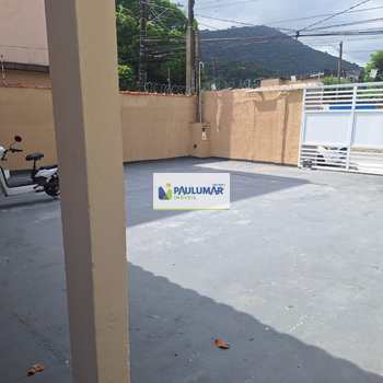 Casa em Praia Grande, bairro Solemar