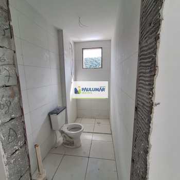 Apartamento em Mongaguá, bairro Centro