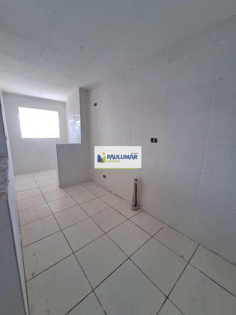 Apartamento em Mongaguá, no bairro Centro