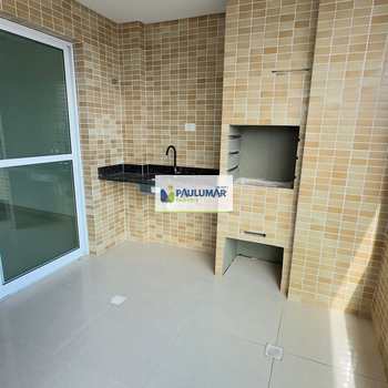 Apartamento em Mongaguá, bairro Jardim Aguapeu