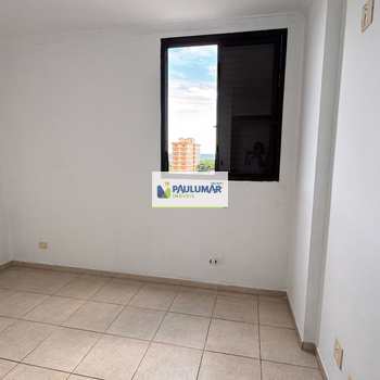 Apartamento em Mongaguá, bairro Centro