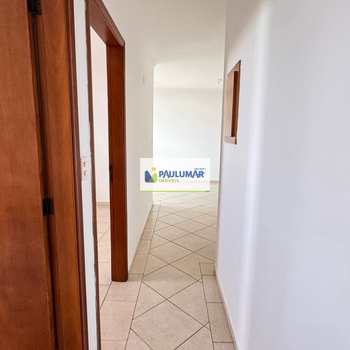 Apartamento em Mongaguá, bairro Centro