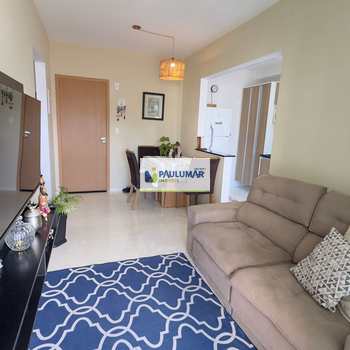 Apartamento em Mongaguá, bairro Centro
