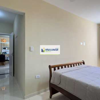 Apartamento em Mongaguá, bairro Centro