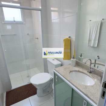 Apartamento em Mongaguá, bairro Centro