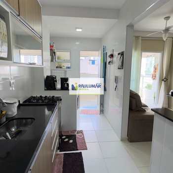 Apartamento em Mongaguá, bairro Centro