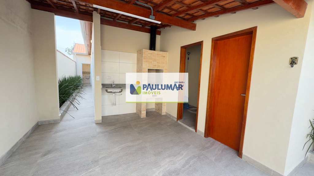 Casa em Mongaguá, no bairro Vila Seabra