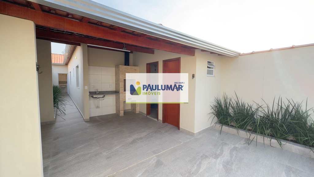 Casa em Mongaguá, no bairro Vila Seabra