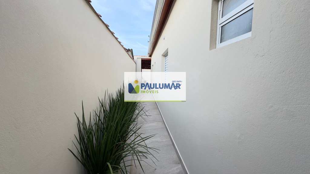 Casa em Mongaguá, no bairro Vila Seabra