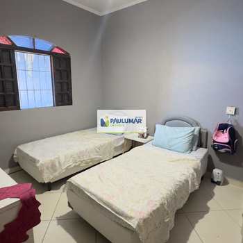 Casa em Mongaguá, bairro Vera Stella