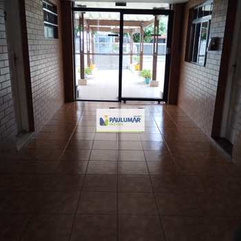 Kitnet em Praia Grande, bairro Real