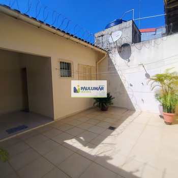Casa em Praia Grande, bairro Solemar