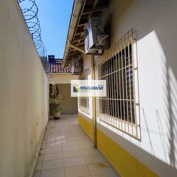 Casa em Praia Grande, bairro Solemar
