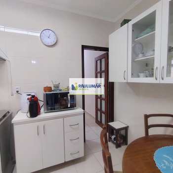 Casa em Praia Grande, bairro Solemar
