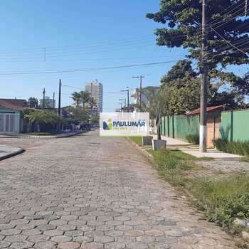 Casa em Mongaguá, bairro Vera Cruz