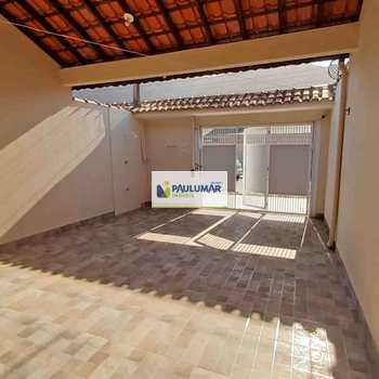 Casa em Mongaguá, bairro Vera Cruz
