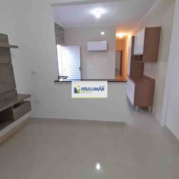 Casa em Mongaguá, bairro Vera Cruz