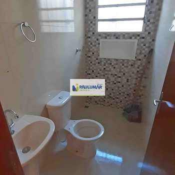Casa em Mongaguá, bairro Vera Cruz