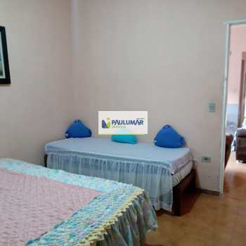Casa em Mongaguá, bairro Balneário Itaóca