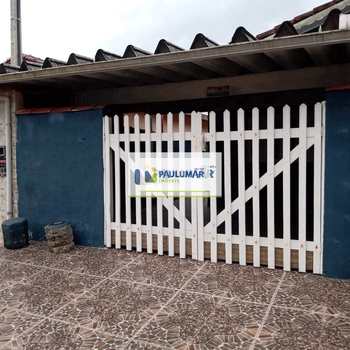 Casa em Mongaguá, bairro Balneário Itaóca