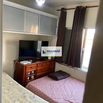 Apartamento em Mongaguá, bairro Jussara