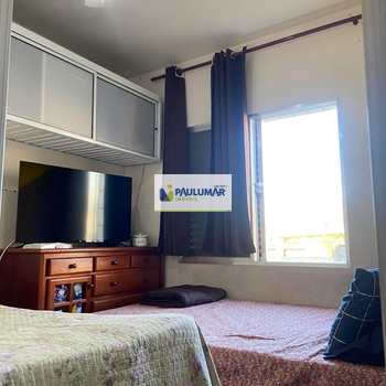 Apartamento em Mongaguá, bairro Jussara