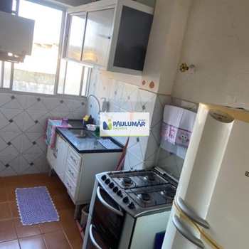 Apartamento em Mongaguá, bairro Jussara