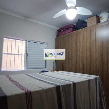 Casa em Mongaguá, bairro Jardim Aguapeu