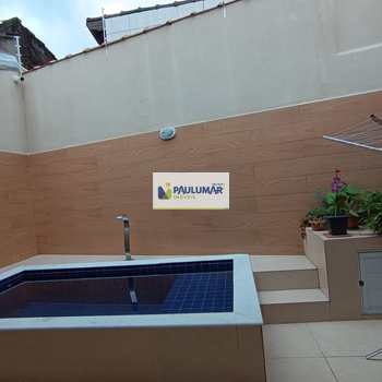 Casa em Mongaguá, bairro Jardim Aguapeu