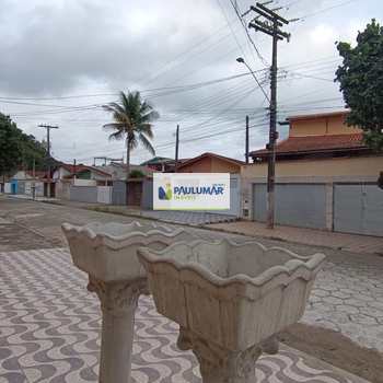 Casa em Mongaguá, bairro Jardim Aguapeu