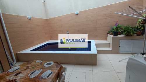 Casa, código 833546 em Mongaguá, bairro Jardim Aguapeu