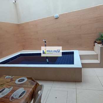 Casa em Mongaguá, bairro Jardim Aguapeu