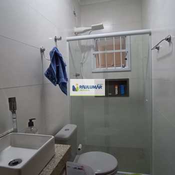 Casa em Mongaguá, bairro Jardim Aguapeu