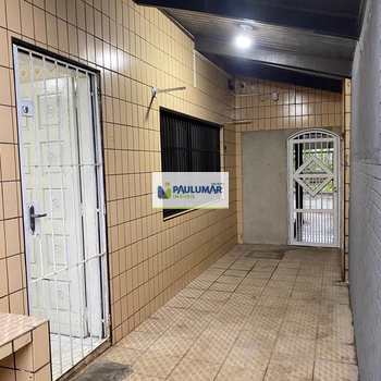 Casa de Condomínio em Mongaguá, bairro Balneário Palmeiras