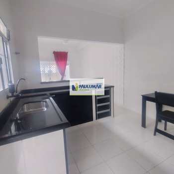 Casa em Mongaguá, bairro Vera Cruz
