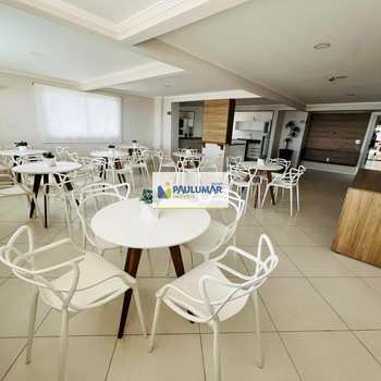 Apartamento em Mongaguá, bairro Centro