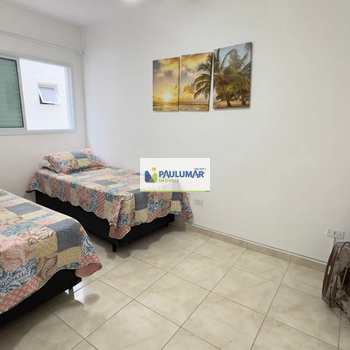 Apartamento em Mongaguá, bairro Centro