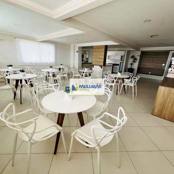 Apartamento em Mongaguá, bairro Centro