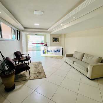 Apartamento em Mongaguá, bairro Centro